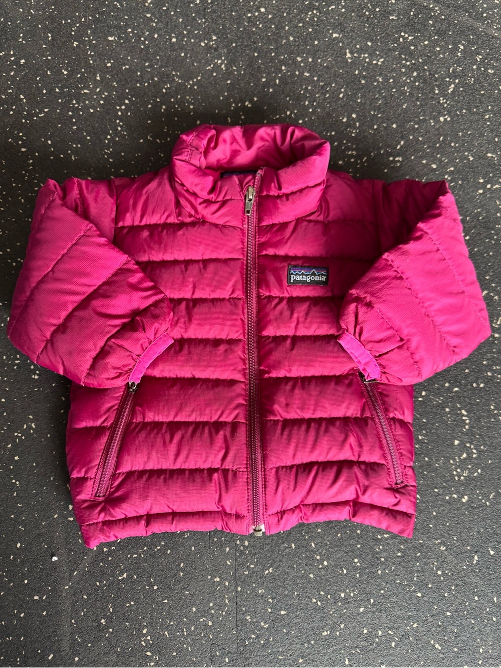 Patagonia baby down puffer jacket size 6M